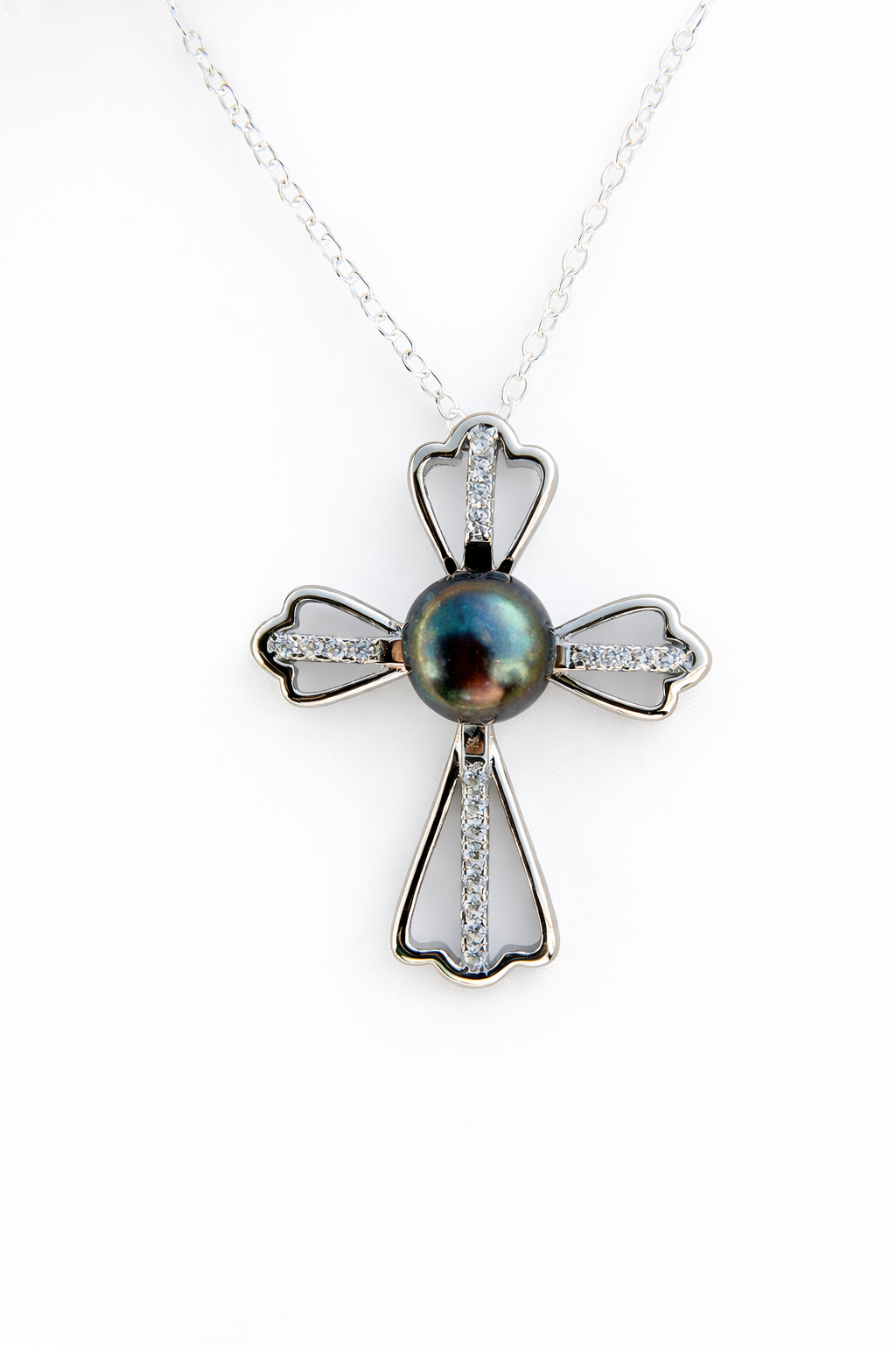 The pearl cross necklace