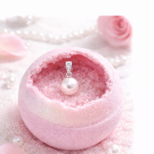 Pendent pearl bomb