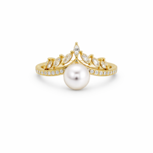Crown ring with white pearl