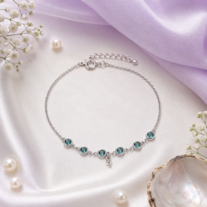 The linda bracelet